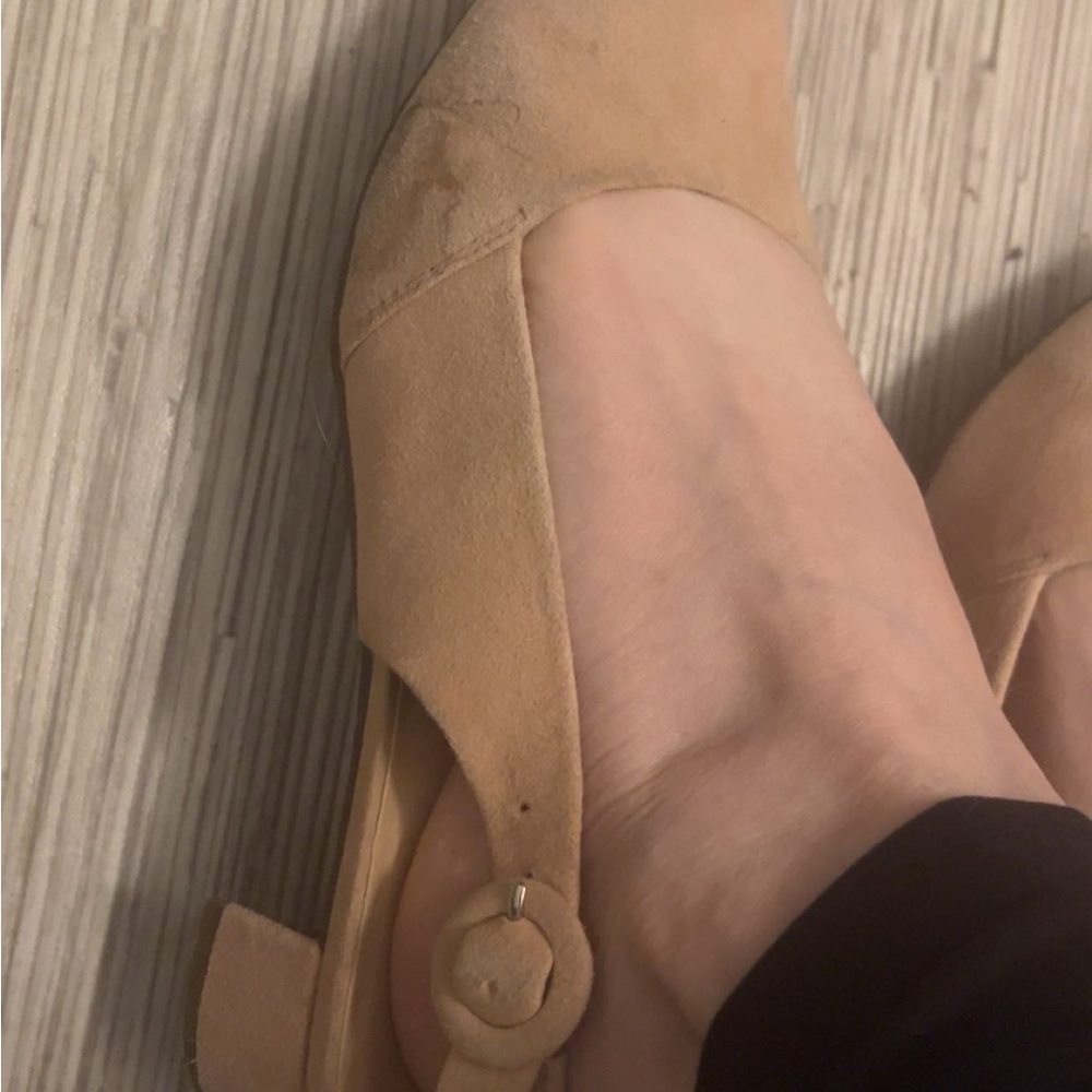๐ Franco Sarto Light Pink/Cream Short Heels ๐ - Picture 7 of 9